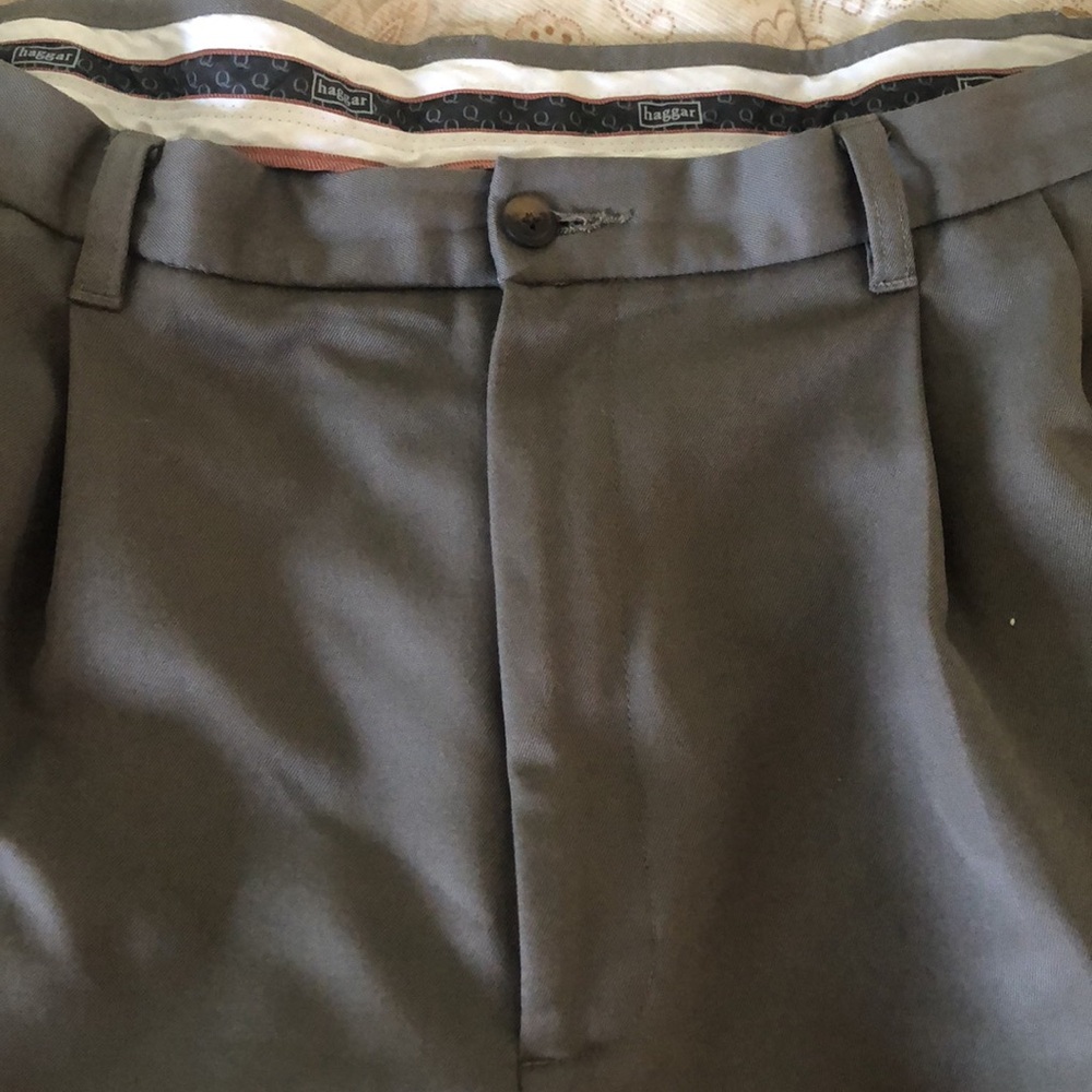 Haggar men’s slacks, 44X29. EUC, no holes or stains. Zipper works good. - Picture 4 of 8